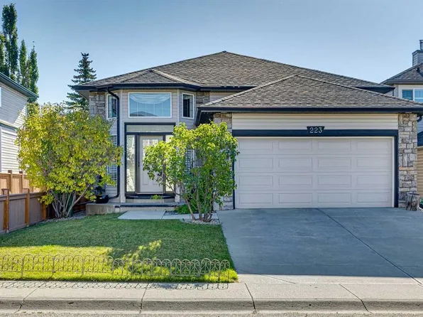 223 Rocky Ridge Close NW, Calgary, AB T3G 4X2
