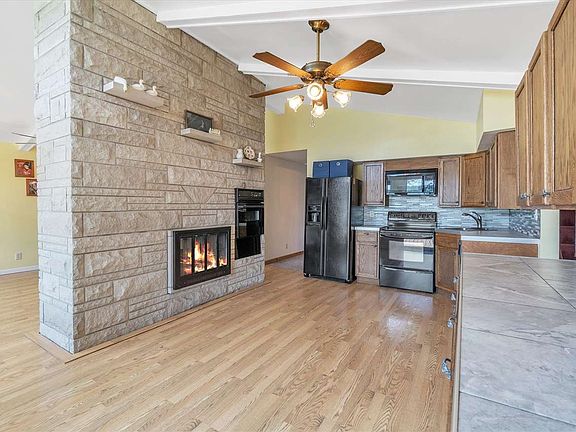 5th image of 3762 Laura Lee Ln