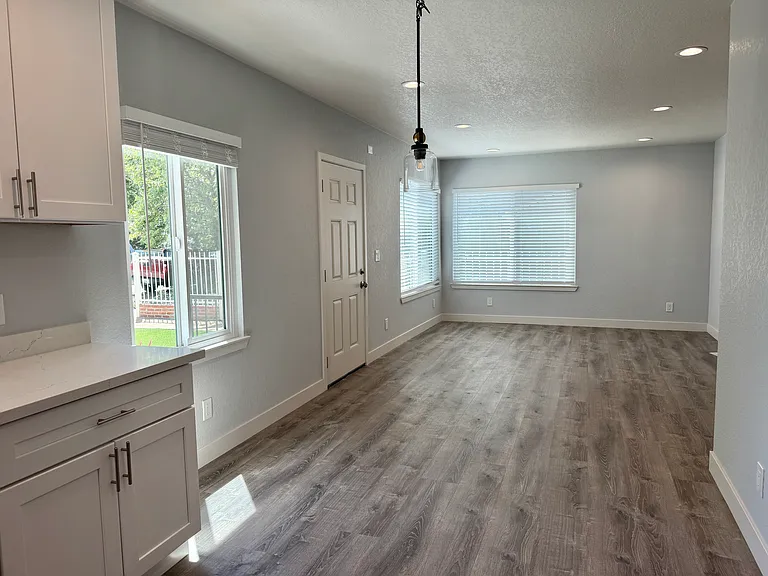 3519 Hoover St — Photo 3