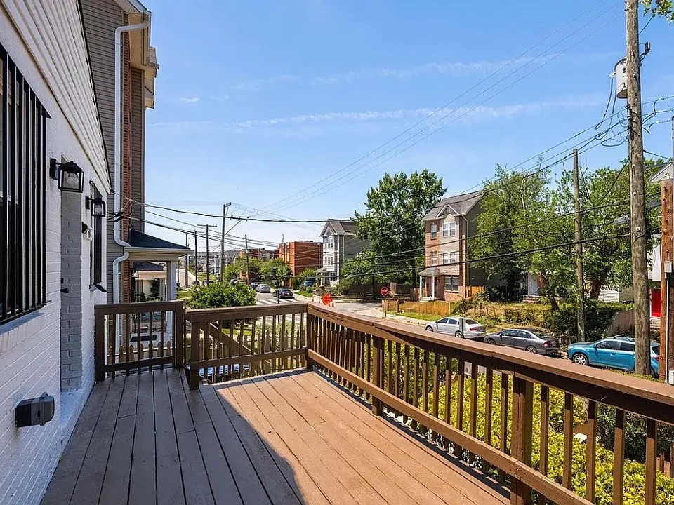 5307 E St SE #MAIN