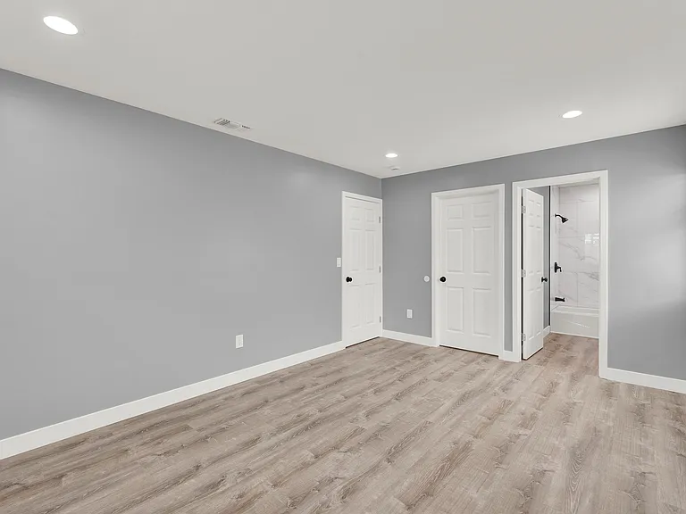 5646 Deodar St #B — Photo 5