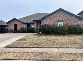 1216 Rio Vista Dr, Desoto, TX