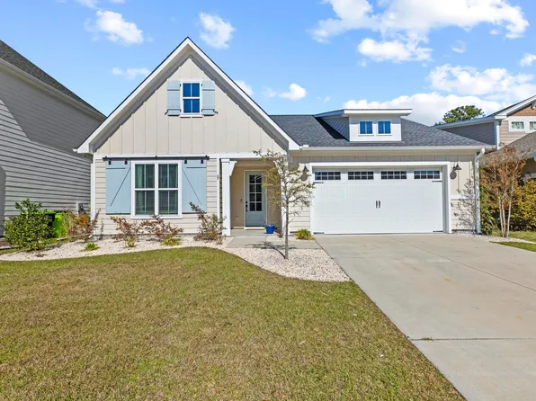 34 Meon Ln, Hampstead, NC 28443