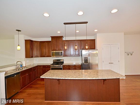 3rd image of 7753 Milton Cir