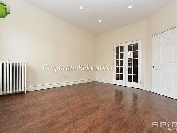 5th image of 2324 37th St #2L