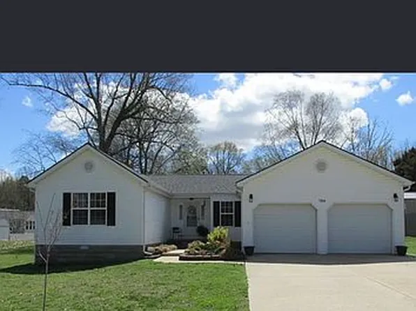 705 Moore St, Dexter, MO 63841