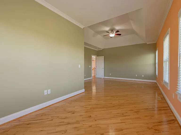 1701 Stratford View Dr — Photo 33