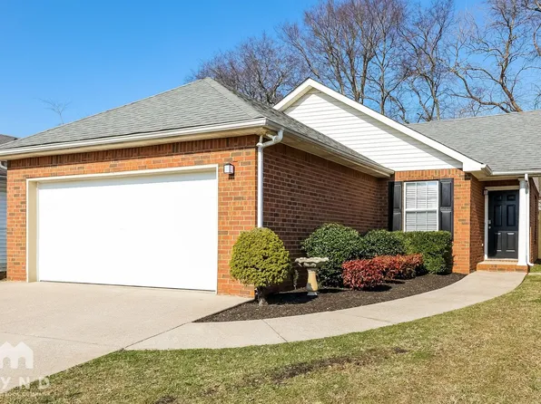 526 Freedom Ct, Murfreesboro, TN 37129