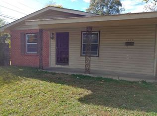 1475 Maxine St, Memphis, TN 38111