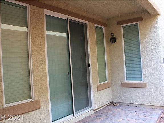 4th image of 10619 Mentesana Ave