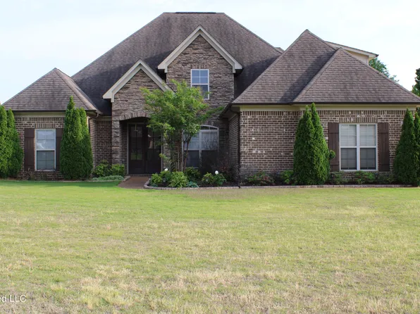 1249 Walker Cv, Southaven, MS 38671