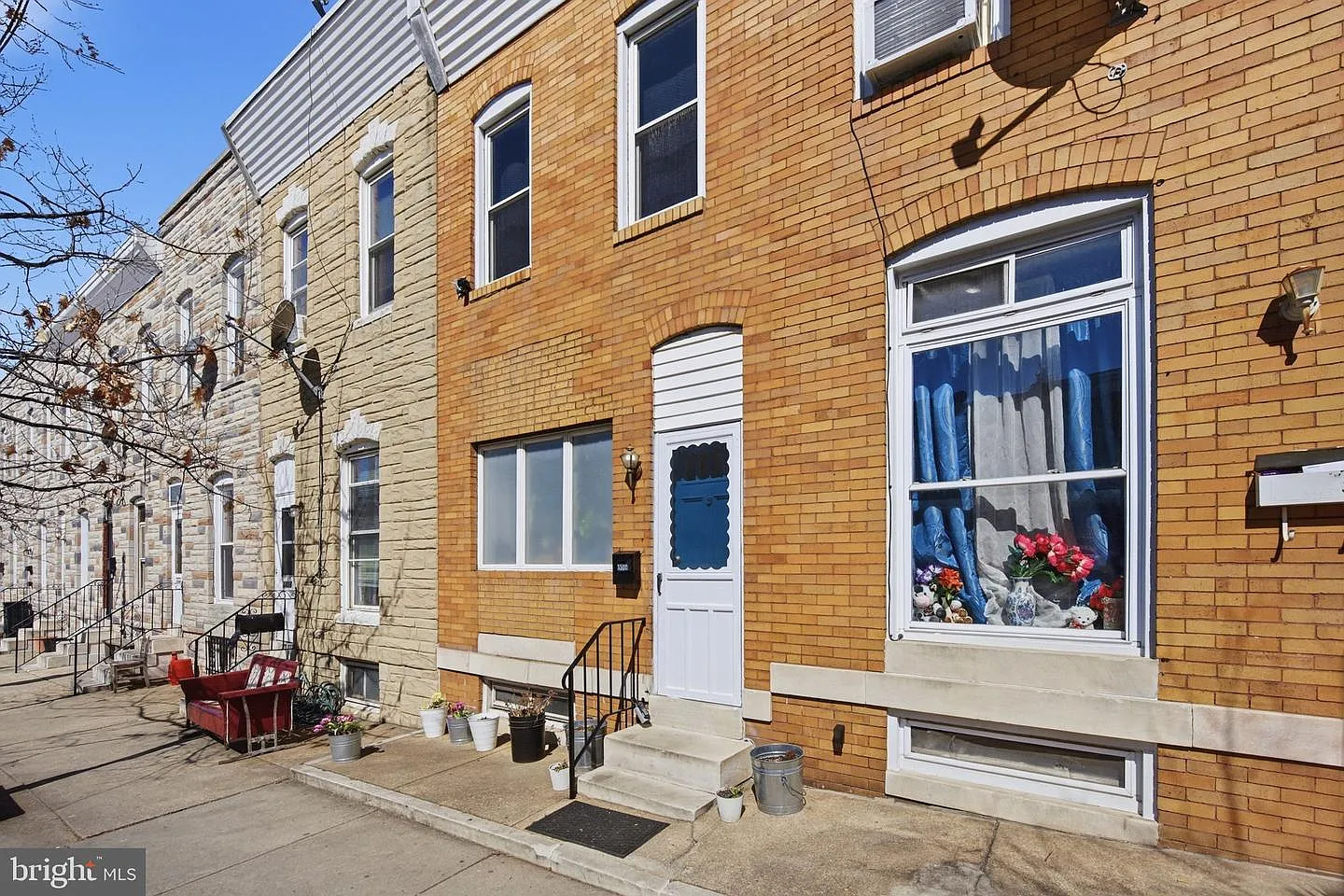 3500 E Fairmount Ave photo 1