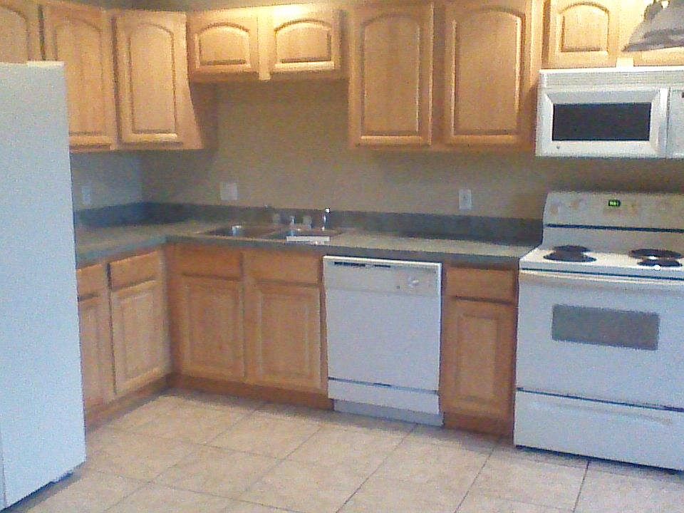 1st image of 4952 Golfview Blvd