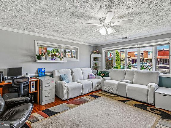 4th image of 2757 Yarnall Rd