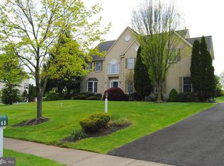 165 Brochant Cir, Blue Bell, PA 19422