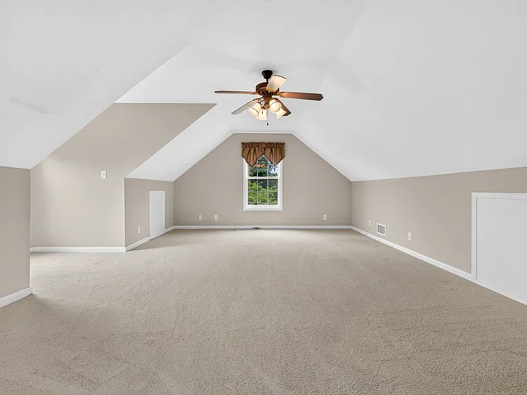 2410 Dunbar Rd — Photo 20