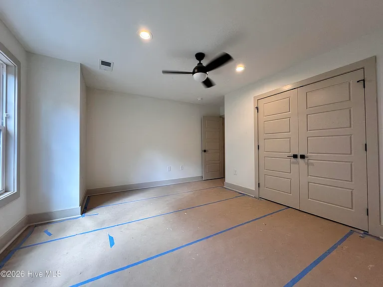 664 Wren Ln — Photo 19