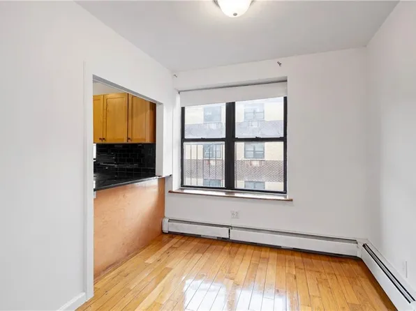 129 Beach 118th Street image 7 of 11