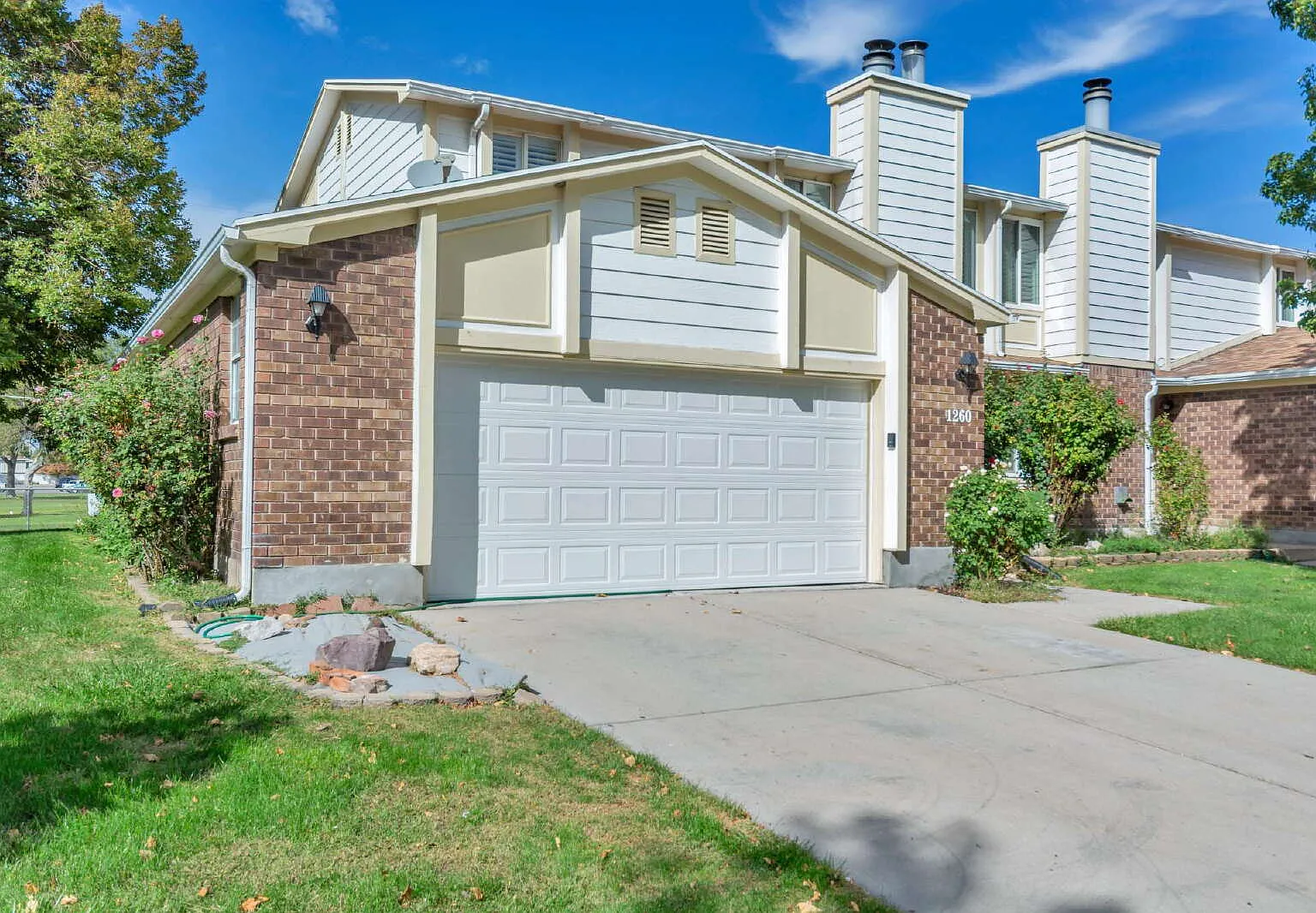 3 bed, 3.5 bath, 1883 sqft, $2,250 — Photo 2
