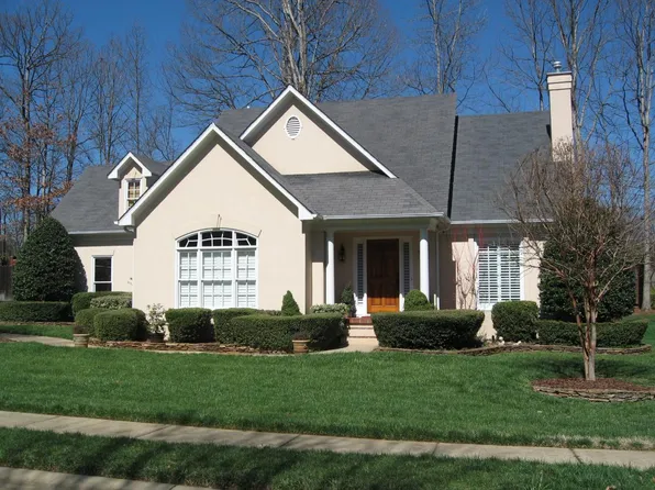 733 Queen Charlottes Ct, Charlotte, NC 28211