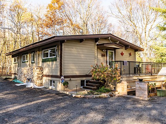 3rd image of 236 Hoodstown Rd