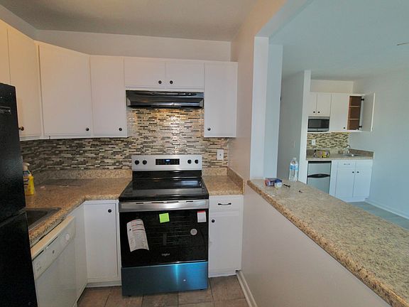 3rd image of 1380 Bradley Dr #Ddfad3dc7