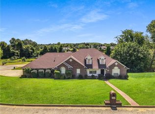 1508 Taos Cir, Van Buren, AR 72956