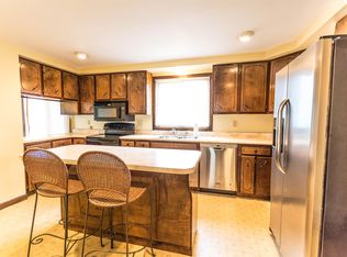 10 Cartier St APT 1, Manchester, NH 03102