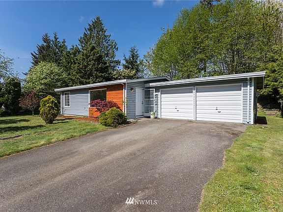 4th image of 788 Roswell Drive
