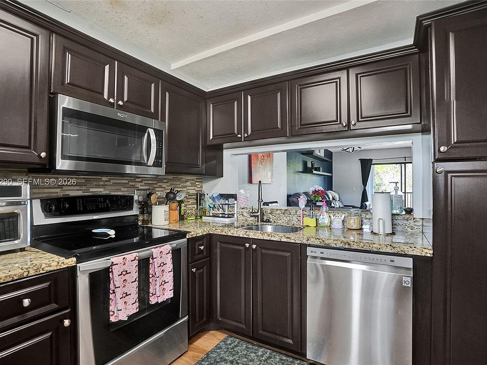 1st image of 6575 W Oakland Park Blvd APT 506