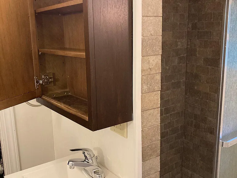 126 Granville St #A — Photo 2