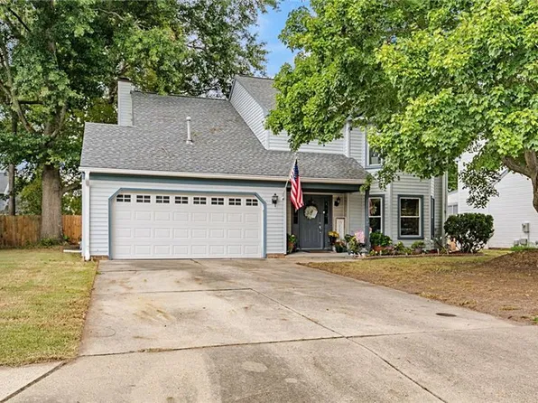 4 Paquette Ct, Hampton, VA 23666