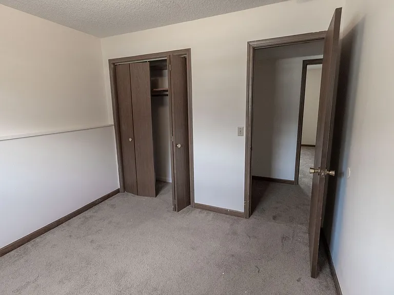 420 N East Park Ln — Photo 6