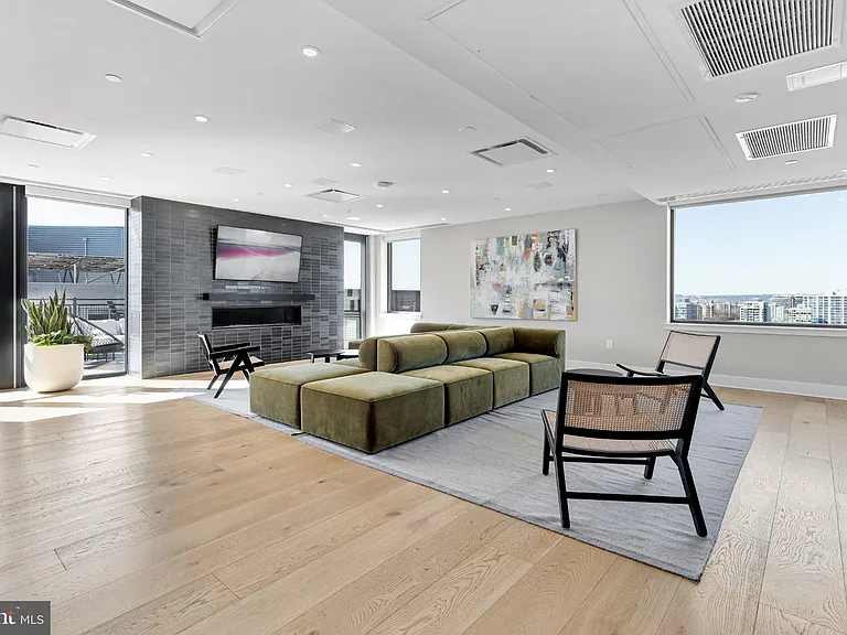 37 L St SE #507 — Photo 32
