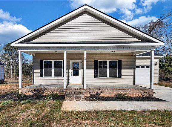 2nd image of 109 Simpson St