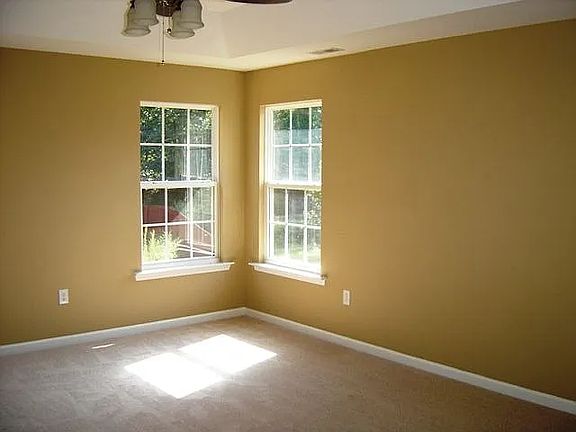 5th image of 420 Woodsberry Shoals Dr