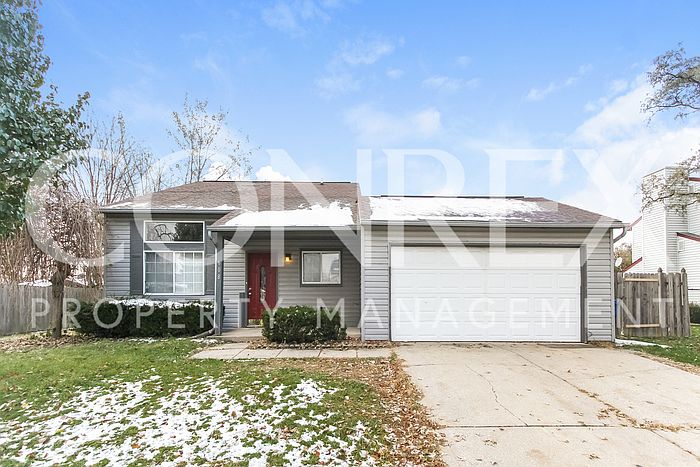 1st image of 608 Woods Crossing Dr