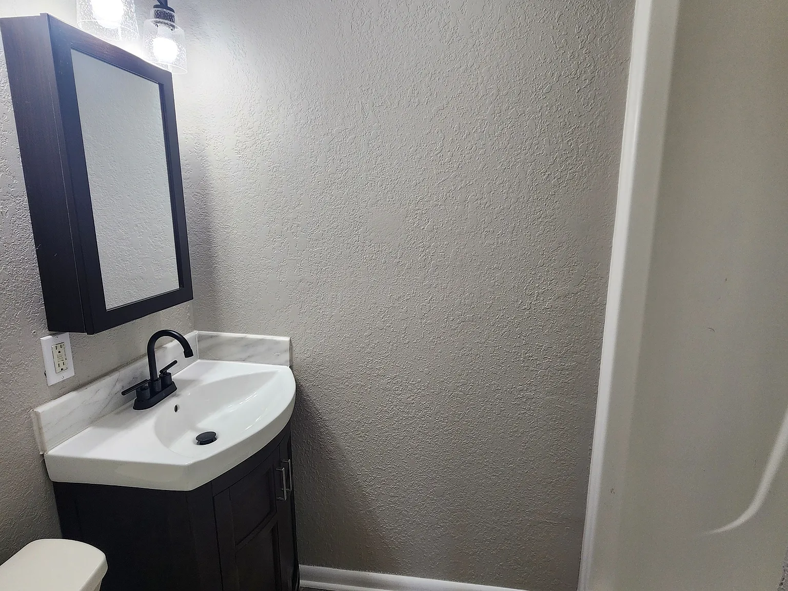 1319 Autumn Avenue - D — Photo 4