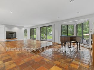118 Newtown Rd, Acton, MA 01720