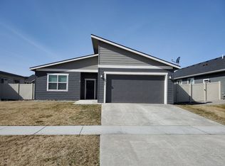 5886 W Gumwood Cir, Post Falls, ID 83854