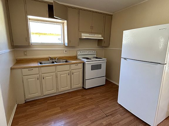 5th image of 906 E Lee Ave