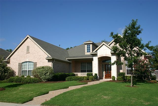 1st image of 490 Willowview Dr