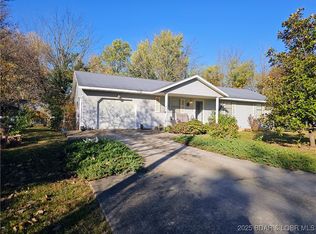 2021 Long Ln, Eldon, MO 65026