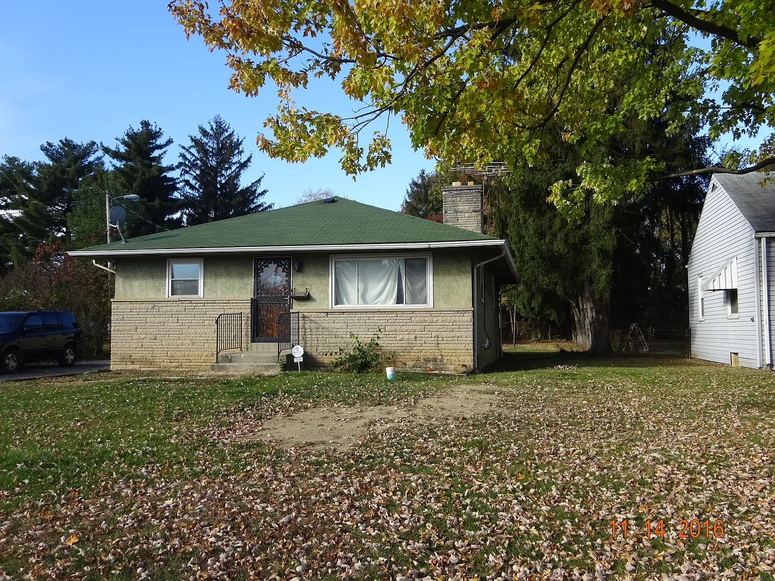 1555 Fairwood Ave photo 1