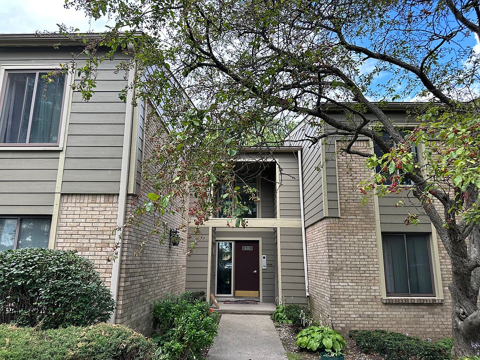1st image of 16210 N Park Dr APT 201