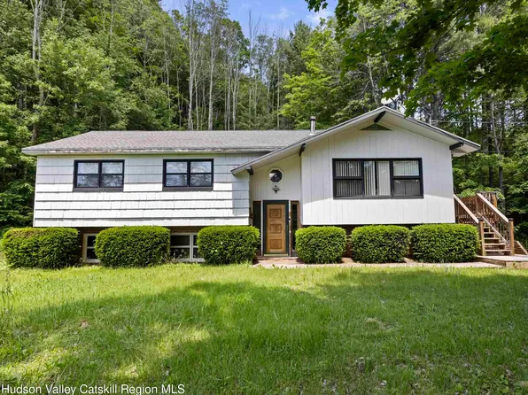 14042 Route 23, Prattsville, NY 12468
