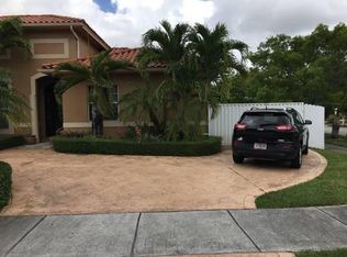 17131 NW 87th Ct, Hialeah, FL 33018