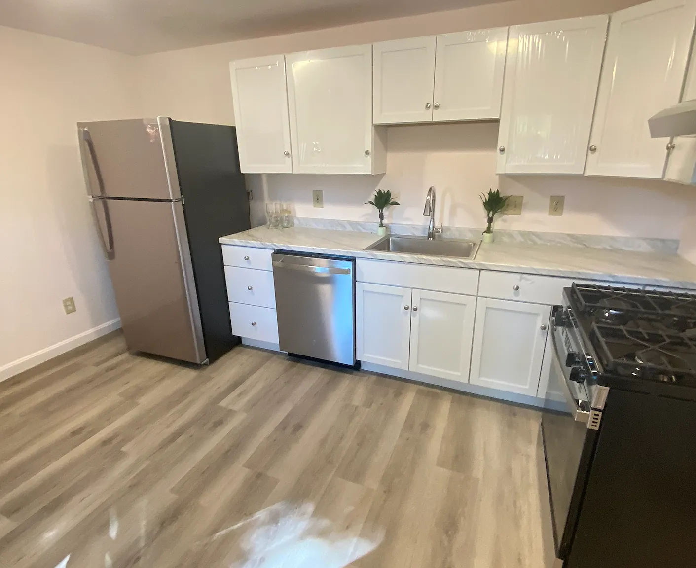 2 bed, 1230 sqft, $2,780 — Photo 2