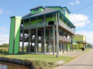 898 Mr G St, Crystal Beach, TX 77650