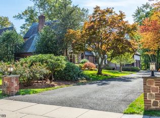 234 Kent Place Blvd, Summit, NJ 07901